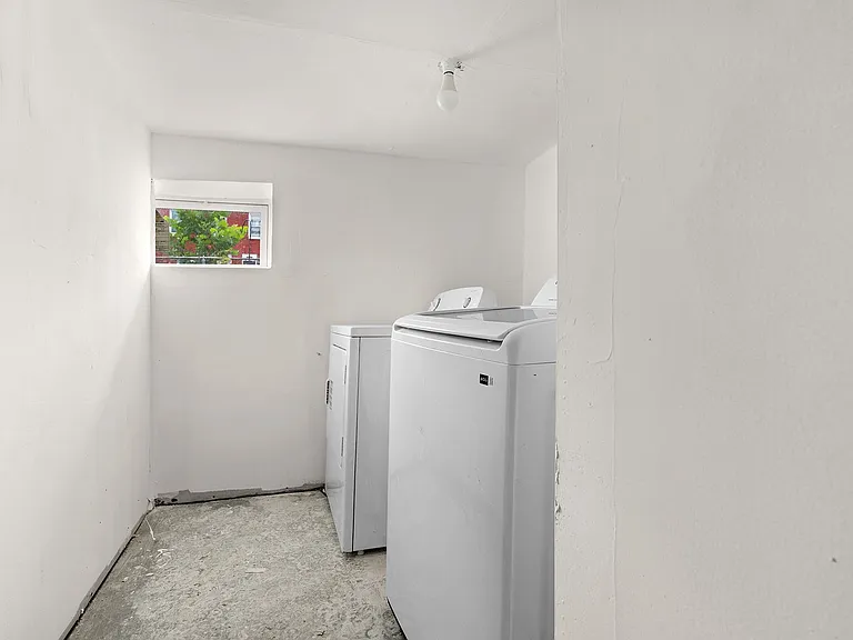 3003 W Garrison Ave — Photo 6