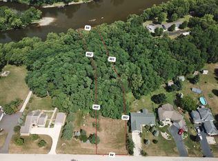 614 W Sycamore St, Millington, IL 60537