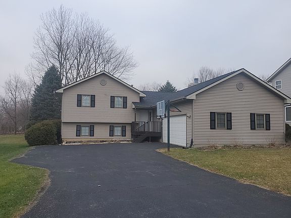2nd image of 515 Bounty Dr NE