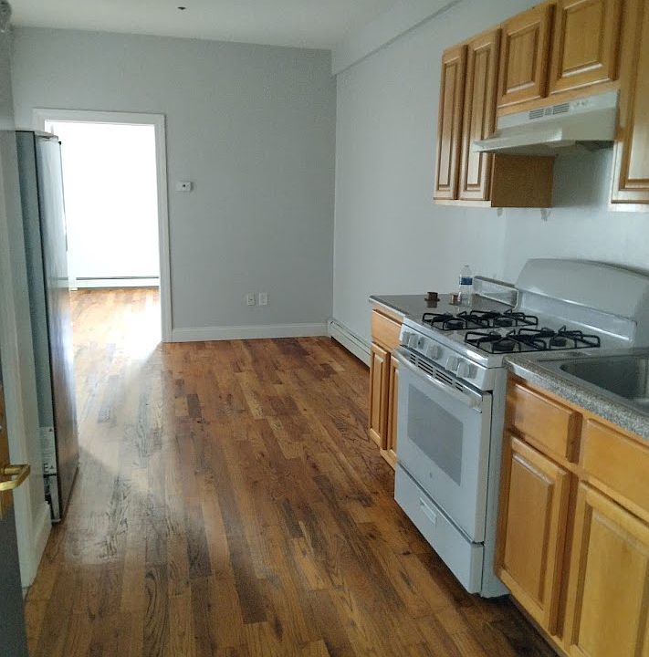 1st image of 53 Morris St #5