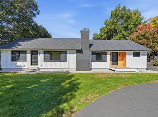 681 Center St, Ludlow, MA 01056