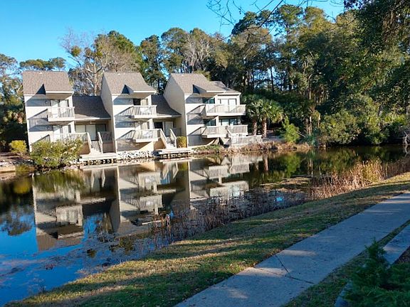 3rd image of 10 Trent Jones Ln #161