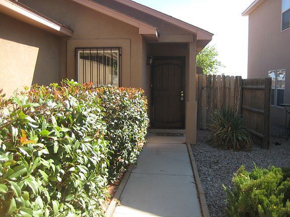 4th image of 1314 Ojo Feliz St SW