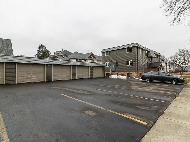 107 Grove St — Photo 15