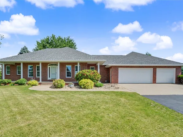 16351 189th St, Manchester, IA 52057