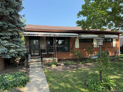 28820 Grant St, Saint Clair Shores, MI, 48081