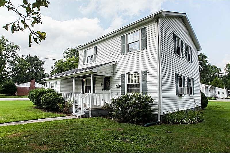 1st image of 1926 Lee St