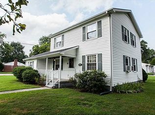 1926 Lee St, West Point, VA 23181