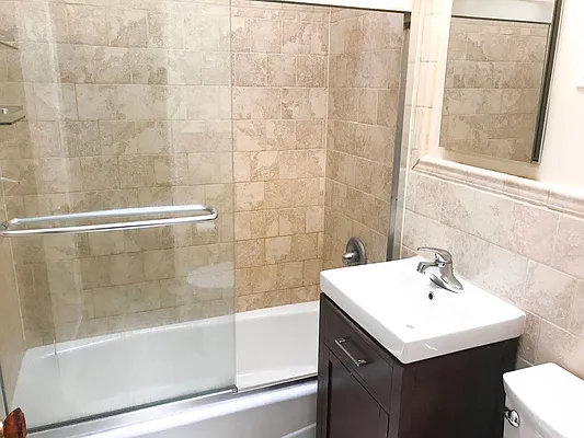 Rented by Showcase Realty | media 14