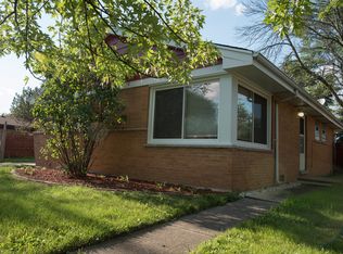 4632 Larch Ave, Glenview, IL