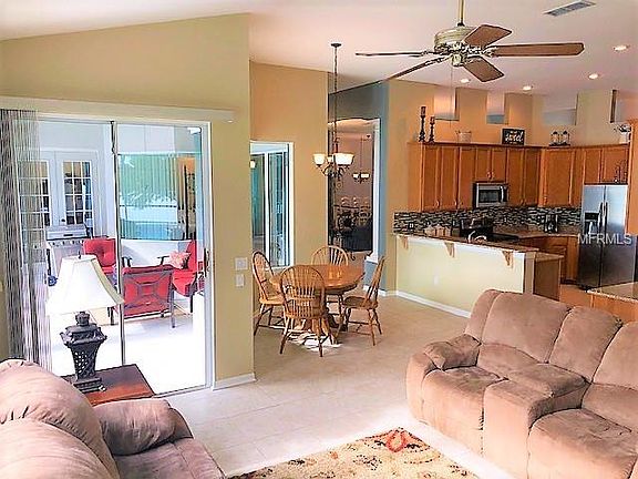 4th image of 13535 Bluewater Cir