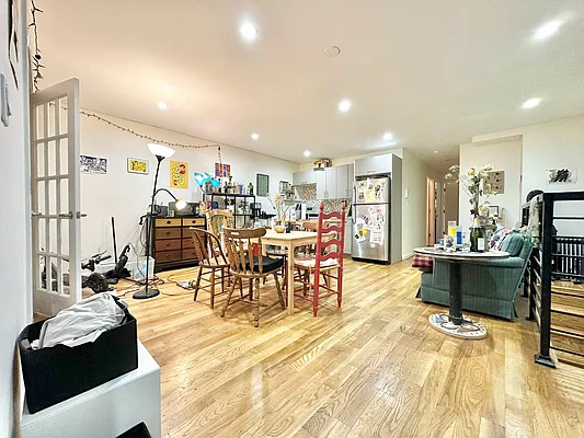 Rented by Doorway NYC, LLC | media 1