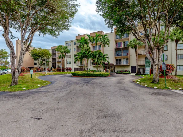 14250 SW 62nd St APT 416, Miami, FL 33183