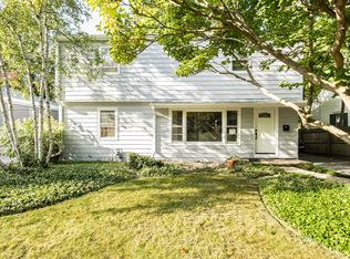 642 Greenview Pl, Lake Forest, IL 60045