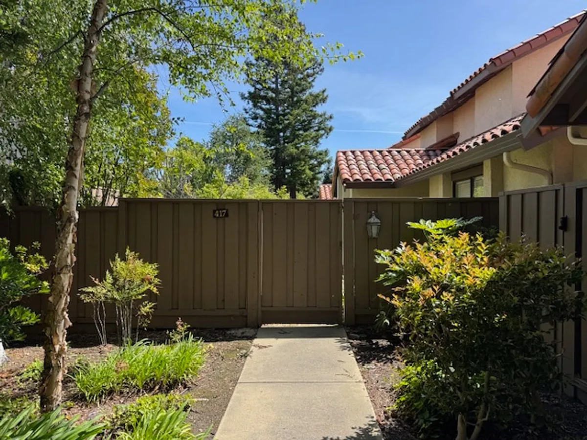 Building Photo - 417 Pimlico Dr