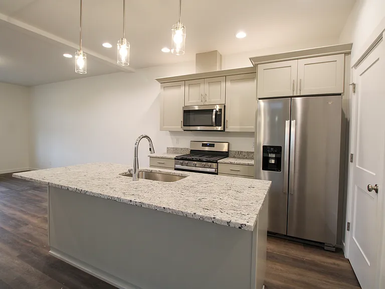 1684 SE Barberry Ave — Photo 8