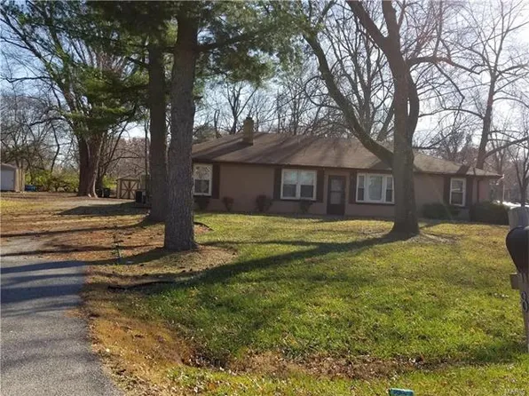 11810 Larimore Rd, Saint Louis, MO 63138