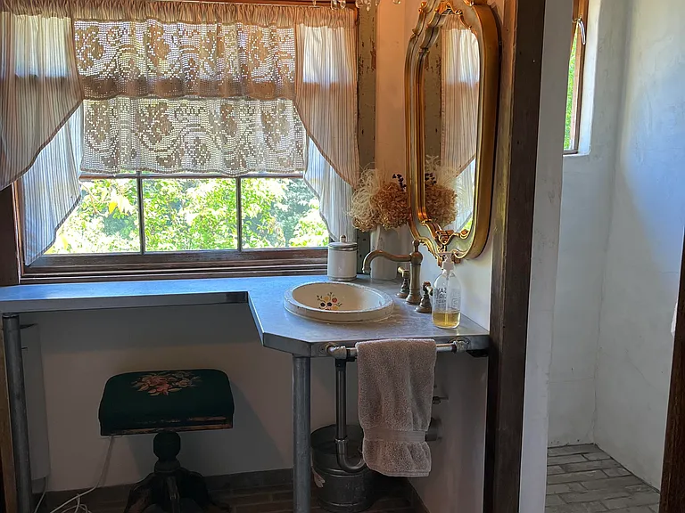 222 Manfre Rd #B — Photo 19