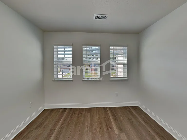 206 Rustic Barn Ct — Photo 19