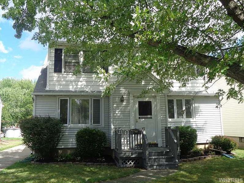 1st image of 933 Riverview Blvd