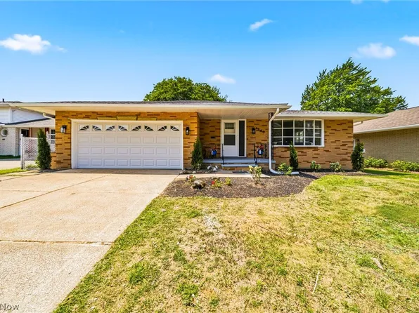 6860 Day Dr, Parma, OH 44129
