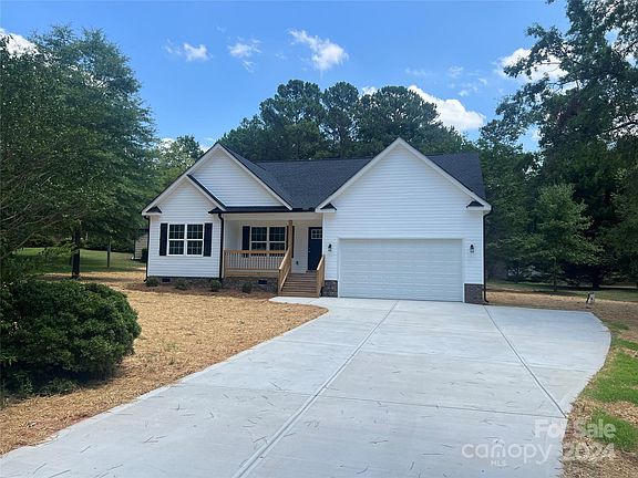 2nd image of 893 Belaire Dr