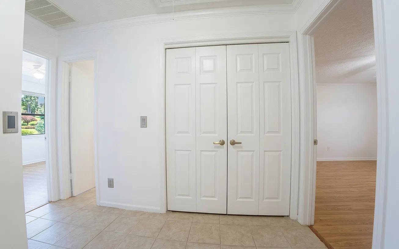 2 bed, 1082 sqft, $1,550 — Photo 4