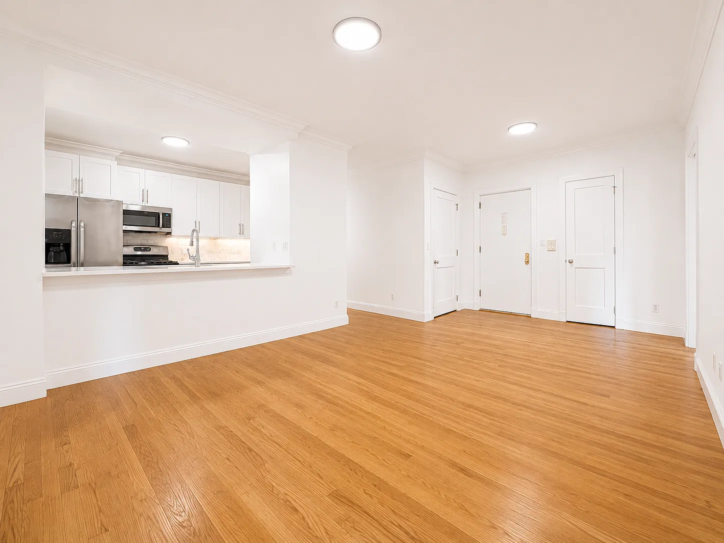 3621 Broadway — Photo 3