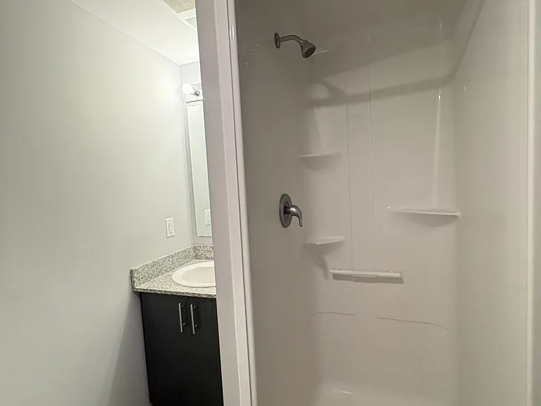 275 Larch St #F405 — Photo 16