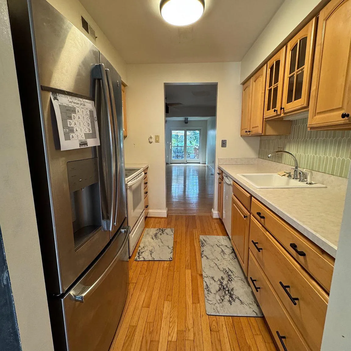 3 bed, 2.5 bath, 1944 sqft, $2,950 — Photo 3