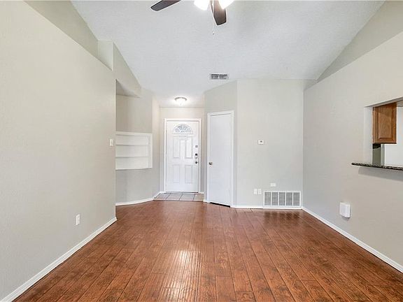 4th image of 6226 Fernwood Dr