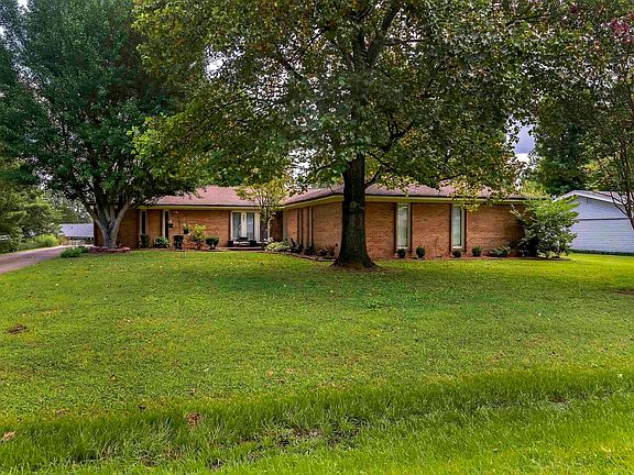 2nd image of 207 Westernaire Dr