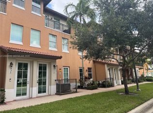 Cobblestone Ii, Hollywood, FL 33027
