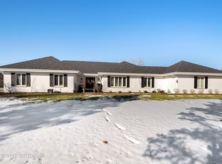 26750 W Country Estates Rd, Barrington, IL 60010