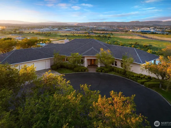 24 Eagle Crest Drive, Union Gap, WA 98903