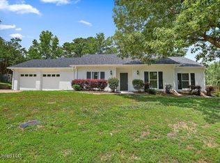 221 Pembroke Dr, Brandon, MS