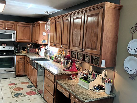 Kitchen with new granite