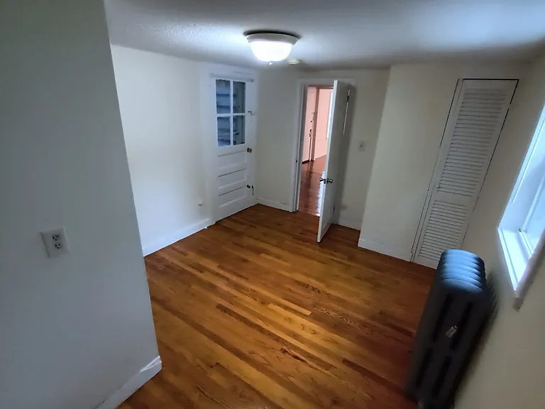 4 Park St #1 — Photo 29