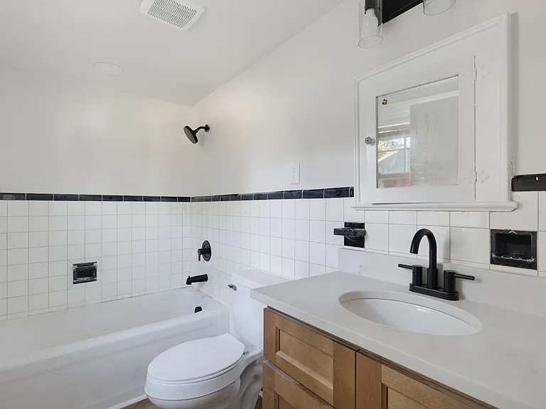1370 Seminole Dr — Photo 20