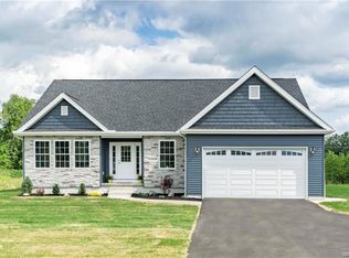 5803 Robinson Rd, Lockport, NY 14094