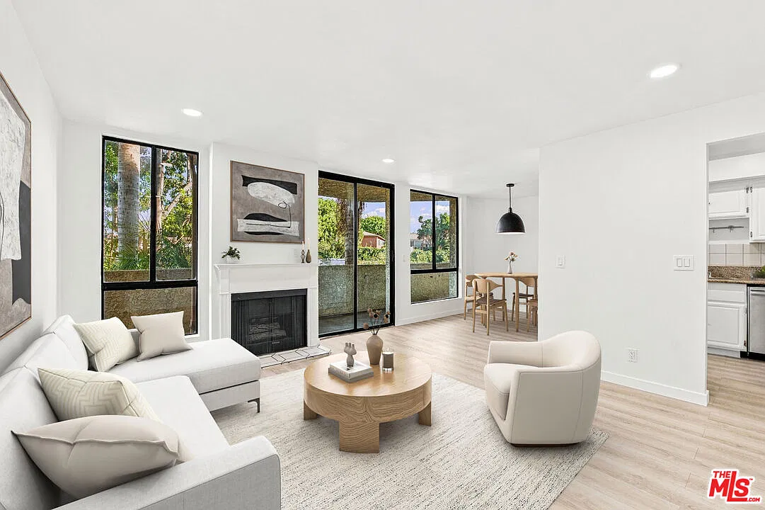 2 bed, 2.0 bath, 965 sqft, $3,000 — Photo 1