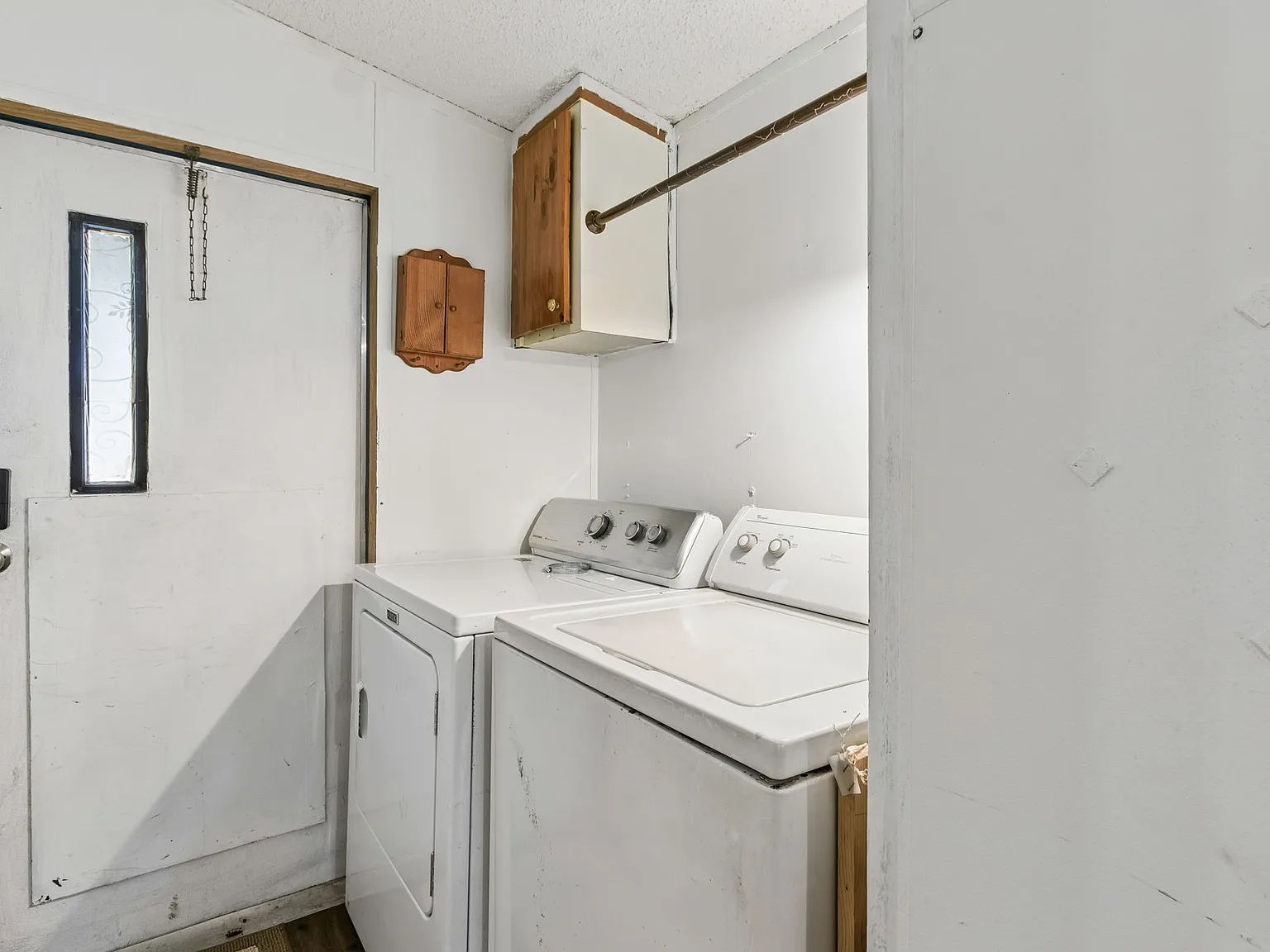 3 bed, 920 sqft, $1,600 — Photo 2