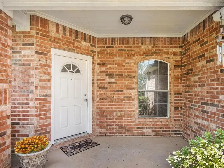 405 Magnolia Estates Dr — Photo 3