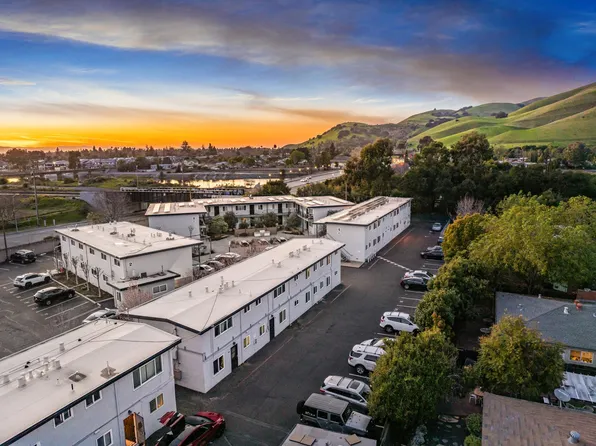 Niles Station, 38416 Mission Blvd #286, Fremont, CA 94536