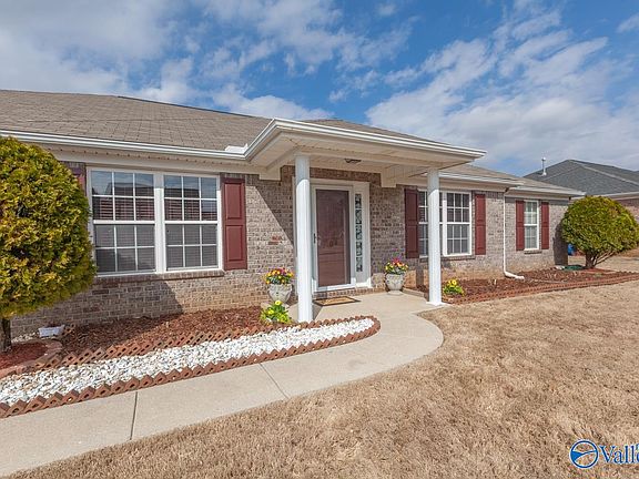 2nd image of 104 Tottenham Way