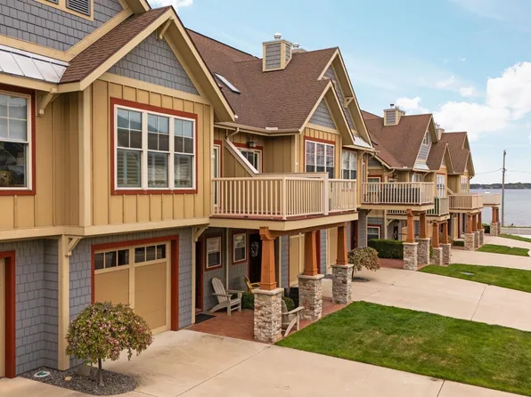 13800 S West Bay Shore Dr, Traverse City, MI 49684
