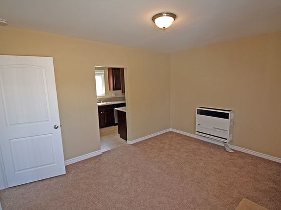 4th image of 1760 W 36th Pl