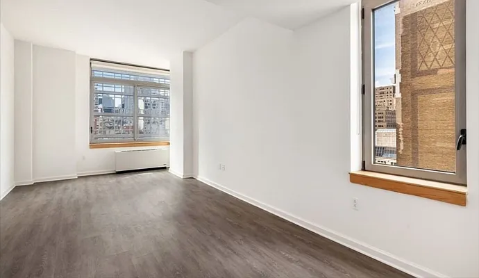 Rented by Compass | media 21