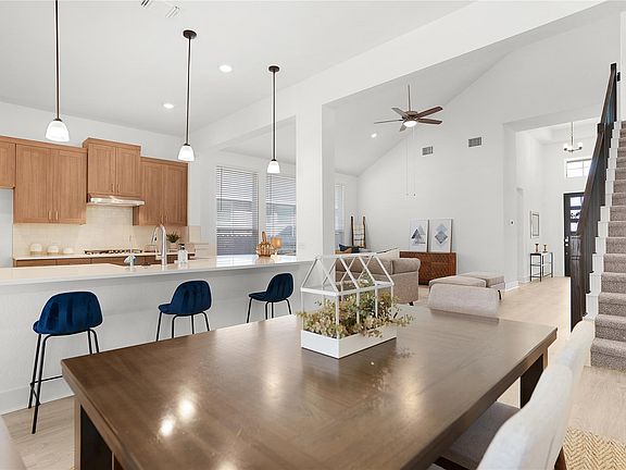 7th image of this home