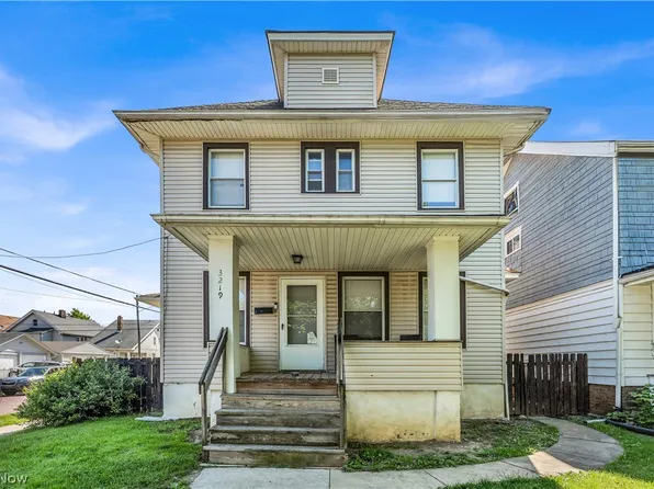 3219 W 112th St, Cleveland, OH 44111